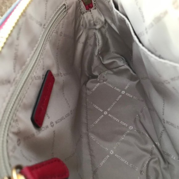 New With Tags Michael Kors Jet Set Medium Dome Crossbody Bag - Picture 17 of 17